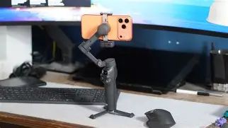 Motorola Edge 70 vs Dji Osmo Mobile 8: Which Should You Buy?